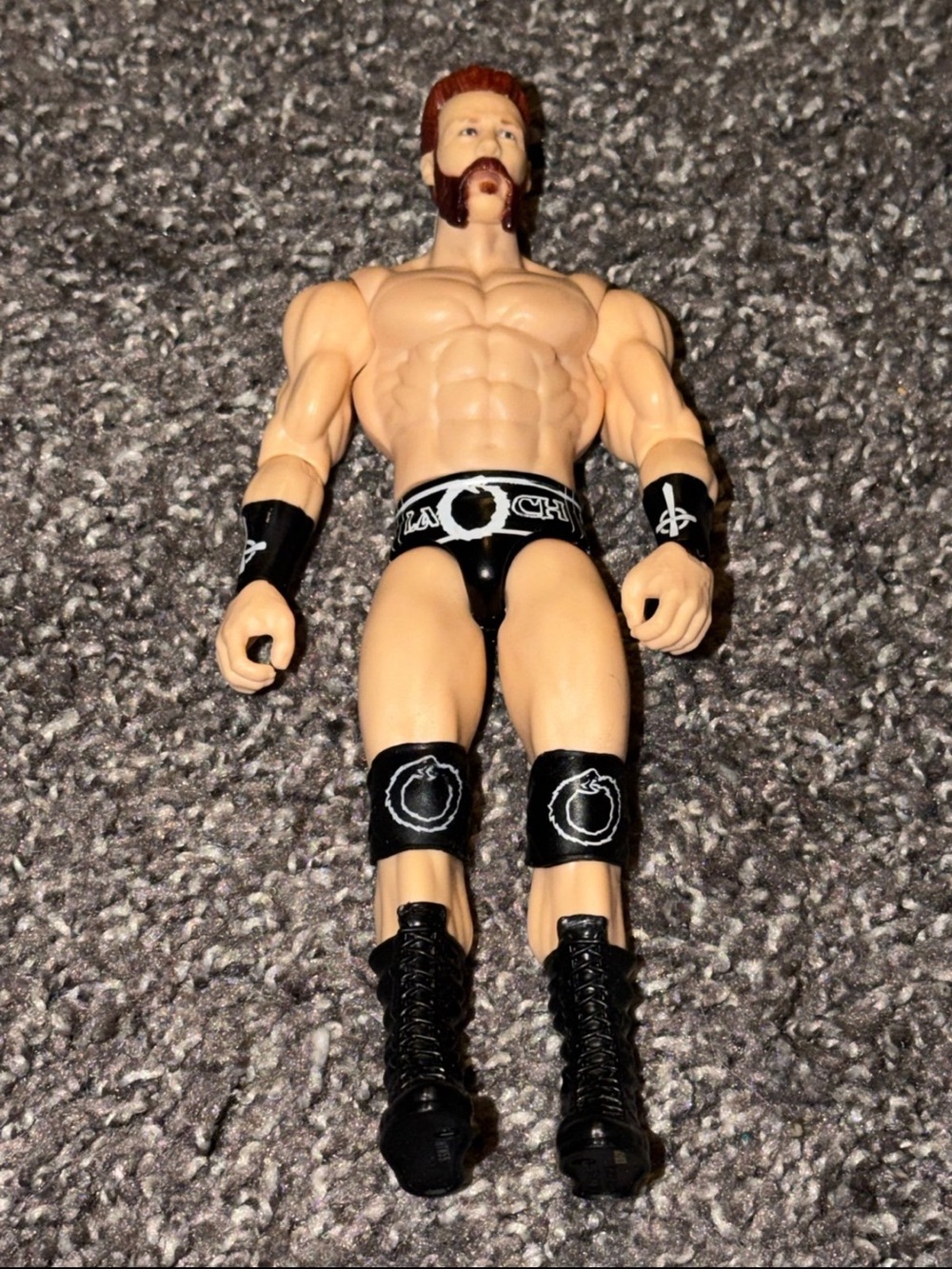 WWE Wrestling Sheamus Action Figure Used Pre Owned As Is Collectible Memorabilia